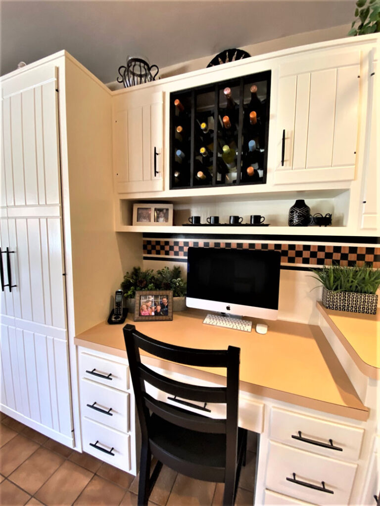 Kitchen desk finished